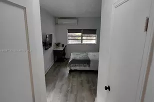 1050 NE 82nd St, Miami, FL 33138 - Photo 5