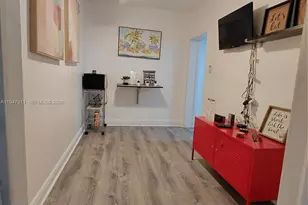 1050 NE 82nd St, Miami, FL 33138 - Photo 15