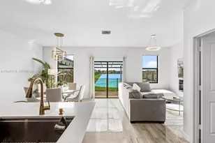 544 NE 206th Ln, Miami, FL 33179 - Photo 7