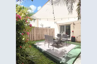 8884 SW 220th Ln, Cutler Bay, FL 33190 - Photo 19