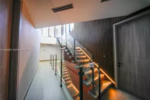 7520 W Treasure Dr, North Bay Village, FL 33141 - Photo 9