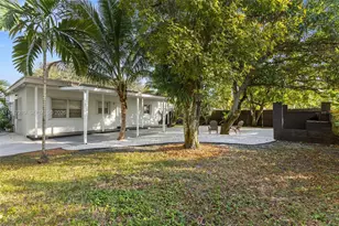 550 Cardinal St, Miami Springs, FL 33166 - Photo 33