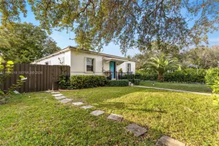 550 Cardinal St, Miami Springs, FL 33166 - Photo 29