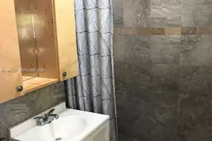 1026 NE 9th Ave, Fort Lauderdale, FL 33304 - Photo 5