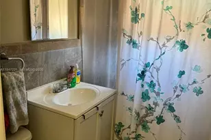 1026 NE 9th Ave, Fort Lauderdale, FL 33304 - Photo 9