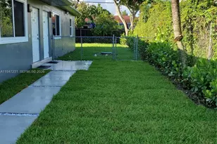 1170 NE 111th St, Miami, FL 33161 - Photo 3