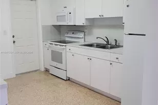 1170 NE 111th St, Miami, FL 33161 - Photo 5