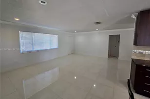 9110 NW 24th Pl, Sunrise, FL 33322 - Photo 9