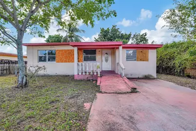 1360 NW 117th St, Miami, FL 33167 - Photo 3