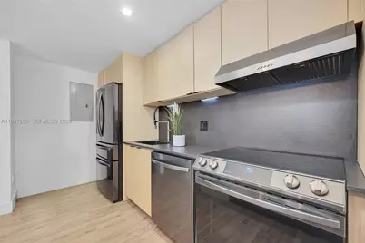 275 NE 18th St #1207, Miami, FL 33132 - Photo 11