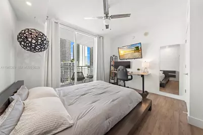 275 NE 18th St #1207, Miami, FL 33132 - Photo 23