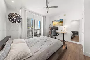 275 NE 18th St, Miami, FL 33132 - Photo 23