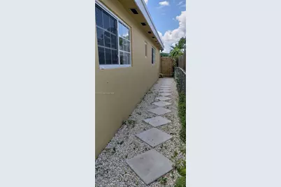 9285 SW 37th St #0, Miami, FL 33165 - Photo 13