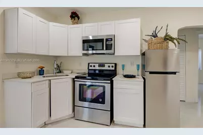 742 NW 70th St #1, Miami, FL 33150 - Photo 5