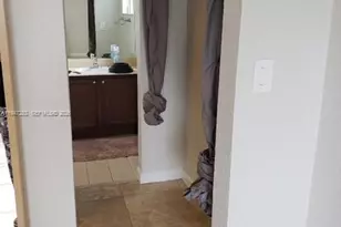 445 SW 11th St, Miami, FL 33130 - Photo 9