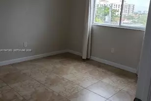 445 SW 11th St, Miami, FL 33130 - Photo 5