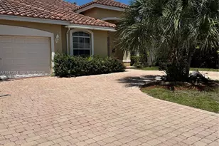 2501 NE 22nd St, Pompano Beach, FL 33062 - Photo 1