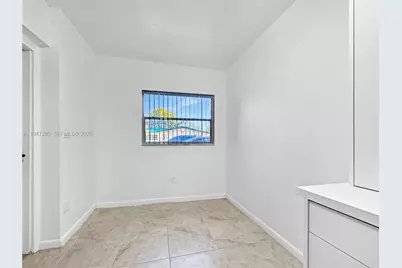 883 SW 10th St #1, Pompano Beach, FL 33060 - Photo 9