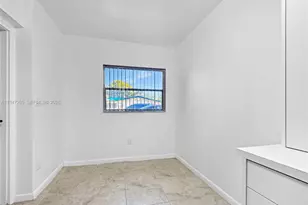 883 SW 10th St, Pompano Beach, FL 33060 - Photo 9