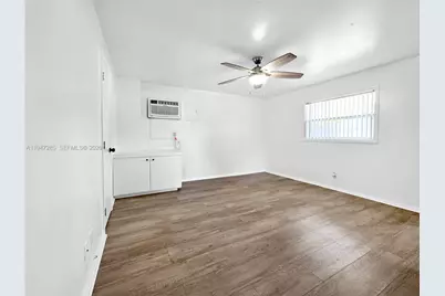 883 SW 10th St #1, Pompano Beach, FL 33060 - Photo 13