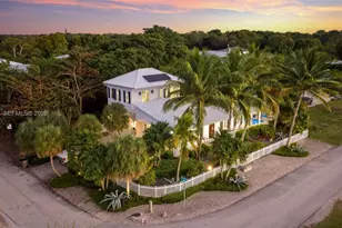 65 Tarpon Ave, Key Largo, FL 33037 - Photo 1