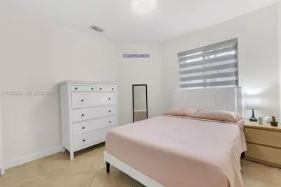 7475 NW 167th Ter, Hialeah, FL 33015 - Photo 23