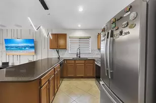 7475 NW 167th Terrace, Hialeah, FL 33015 - Photo 11