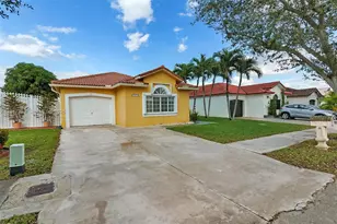 7475 NW 167th Terrace, Hialeah, FL 33015 - Photo 3