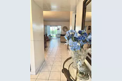 1015 Country Club Dr #109, Margate, FL 33063 - Photo 7