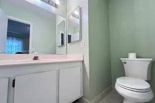 905 NW 107th Ave, Pembroke Pines, FL 33026 - Photo 19