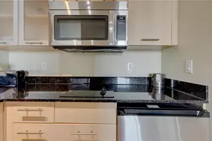 2670 E Sunrise Blvd, Fort Lauderdale, FL 33304 - Photo 37