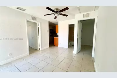 2099 NW 26th Ave #1E, Fort Lauderdale, FL 33311 - Photo 7