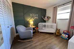 8425 NW 8th St, Miami, FL 33126 - Photo 15