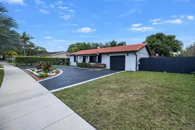 6875 SW 148th Ct, Miami, FL 33193 - Photo 3