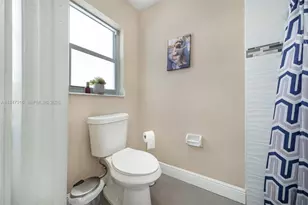 9400 NW 82nd St, Tamarac, FL 33321 - Photo 23