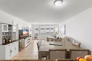 3725 S Ocean Dr, Hollywood, FL 33019 - Photo 15