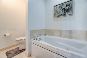 16101 Emerald Estates Dr, Weston, FL 33331 - Photo 27