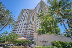 19501 W Country Club Dr, Aventura, FL 33180 - Photo 7