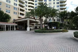 19501 W Country Club Dr, Aventura, FL 33180 - Photo 3