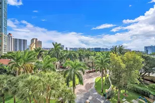 19501 W Country Club Dr, Aventura, FL 33180 - Photo 35