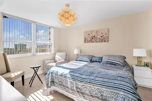 19501 W Country Club Dr, Aventura, FL 33180 - Photo 19