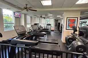 19501 W Country Club Dr, Aventura, FL 33180 - Photo 41