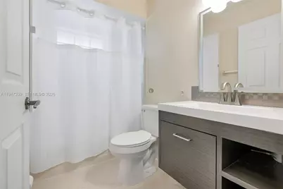 7833 NW 192nd St, Hialeah, FL 33015 - Photo 25