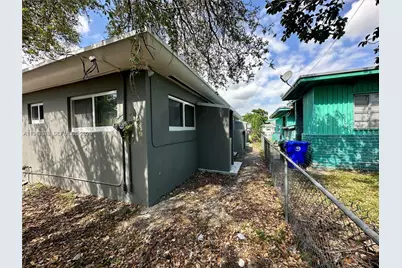 1894 NW 53rd St, Miami, FL 33142 - Photo 19
