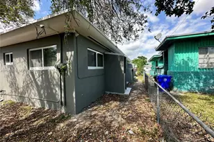 1894 NW 53rd St, Miami, FL 33142 - Photo 19