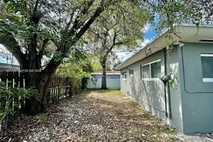 1894 NW 53rd St, Miami, FL 33142 - Photo 13