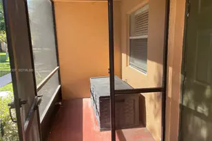 748 NW 103rd Terrace, Pembroke Pines, FL 33026 - Photo 11