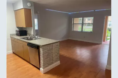 748 NW 103rd Ter #101, Pembroke Pines, FL 33026 - Photo 7