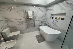 5757 Collins Ave, Miami Beach, FL 33140 - Photo 75