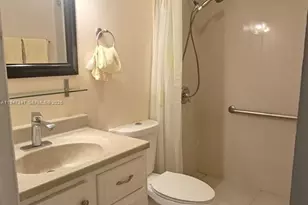 5214 NE 6th Ave, Oakland Park, FL 33334 - Photo 5